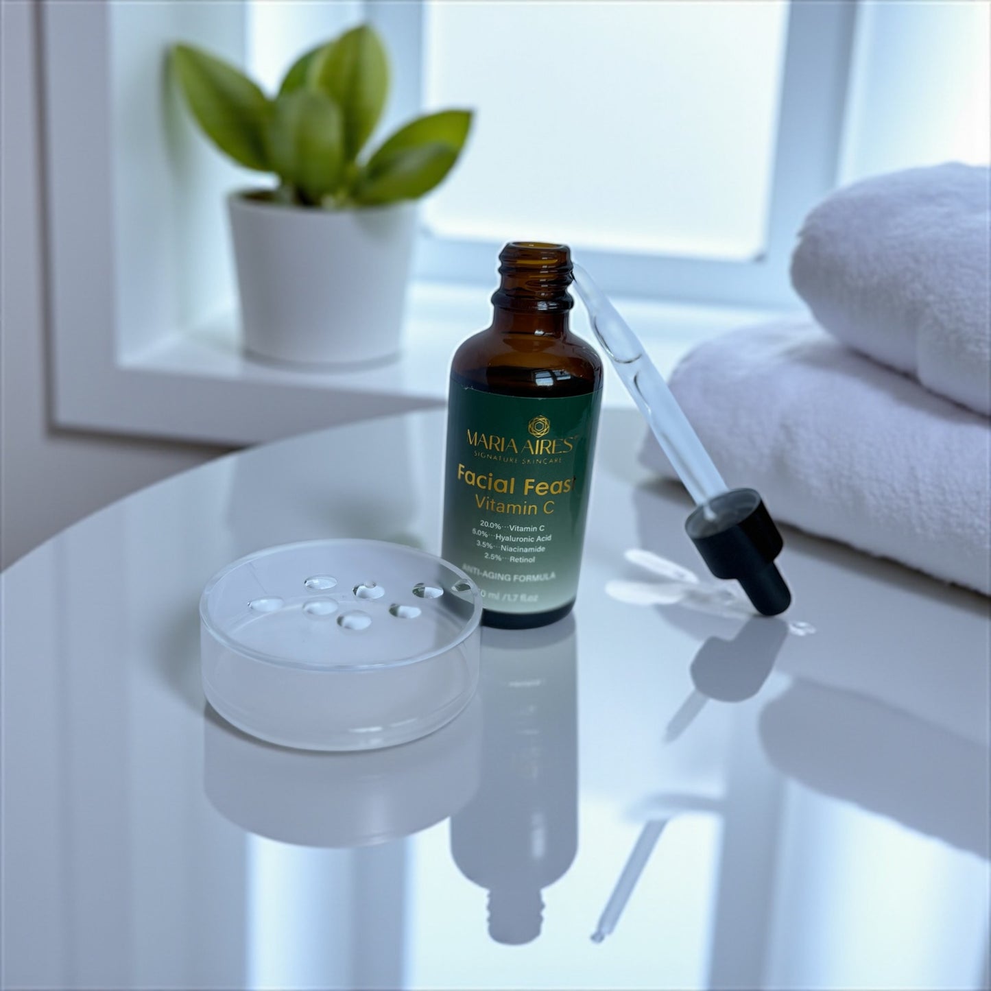Facial Feast – Vitamin C Brightening & Anti-Aging Serum | 20% Vitamin C + Retinol + Hyaluronic Acid | Maria Aires Skincare
